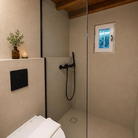 アパート Charming 15 Minute Walk From & Airport *